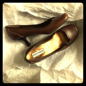 Steve Madden Vintage Leather Kitten Heels